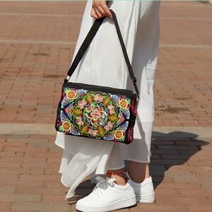 New Women’s Embroidered Canvas Crossbody Bag, Shoulder Bag